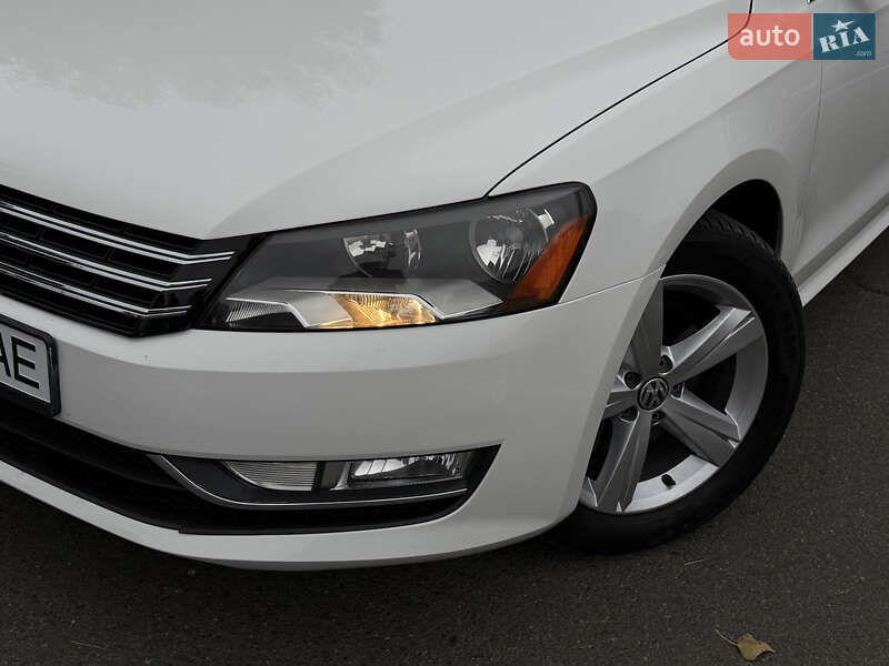 Седан Volkswagen Passat 2015 в Одессе