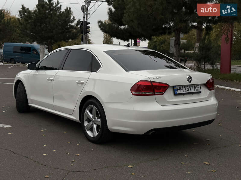 Седан Volkswagen Passat 2015 в Одессе