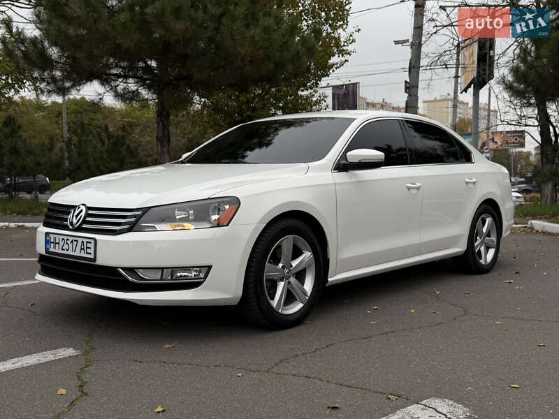 Седан Volkswagen Passat 2015 в Одессе