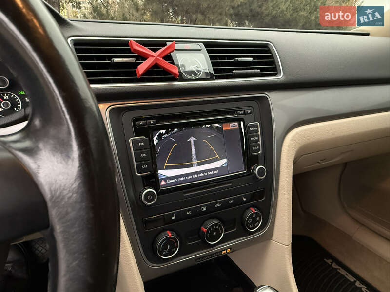 Седан Volkswagen Passat 2015 в Одессе