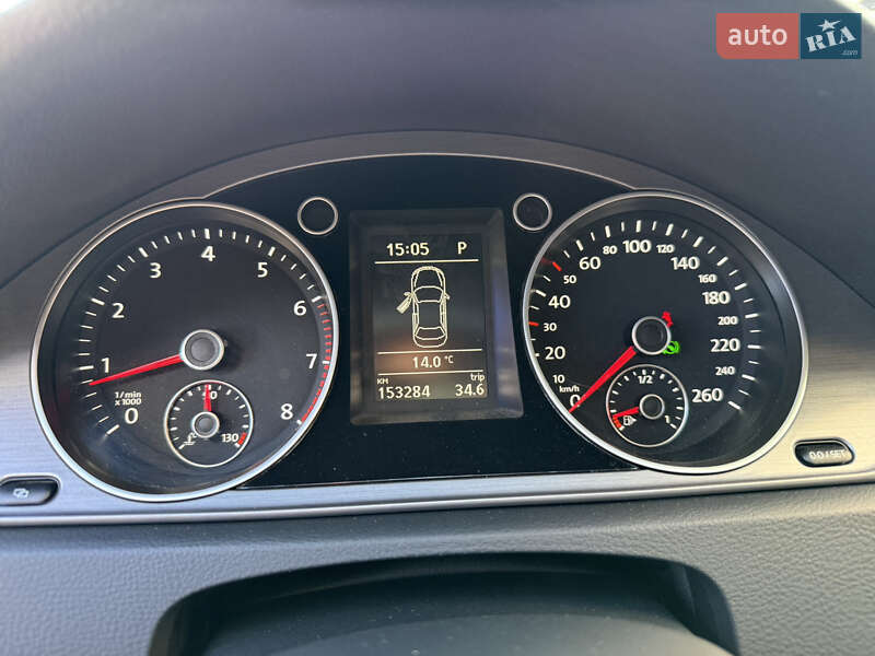 Седан Volkswagen Passat 2011 в Киеве