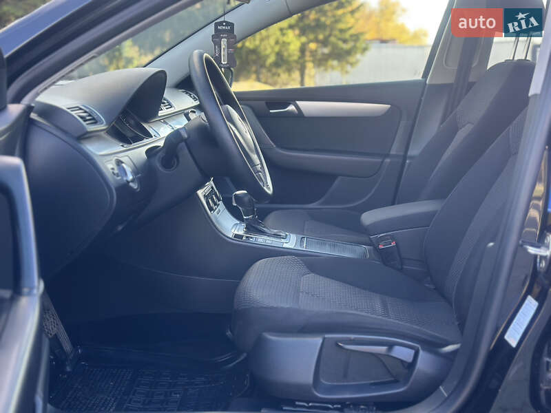 Седан Volkswagen Passat 2013 в Дубні