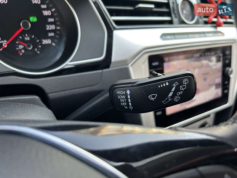 Универсал Volkswagen Passat 2018 в Ивано-Франковске фото 12 Универсал Volkswagen Passat 2018 в Ивано-Франковске