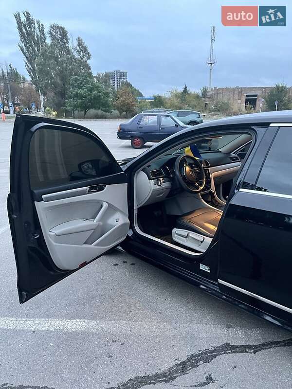 Седан Volkswagen Passat 2016 в Запорожье фото 6 Седан Volkswagen Passat 2016 в Запорожье