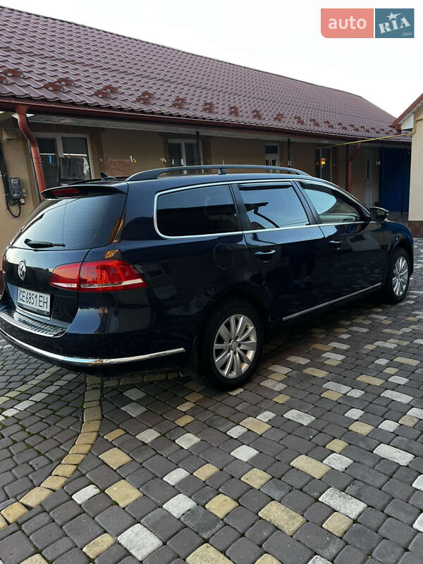 Универсал Volkswagen Passat 2012 в Кельменцах