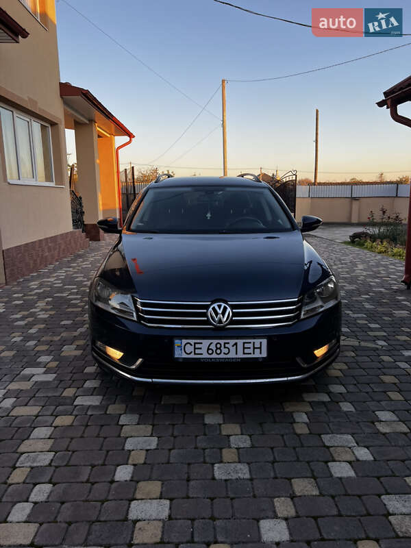 Универсал Volkswagen Passat 2012 в Кельменцах
