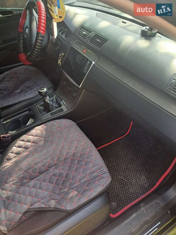 Седан Volkswagen Passat 2008 в Ивано-Франковске