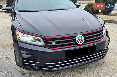 Седан Volkswagen Passat 2018 в Одессе