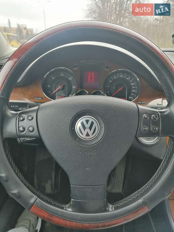 Универсал Volkswagen Passat 2005 в Полтаве