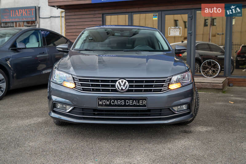 Седан Volkswagen Passat 2016 в Києві
