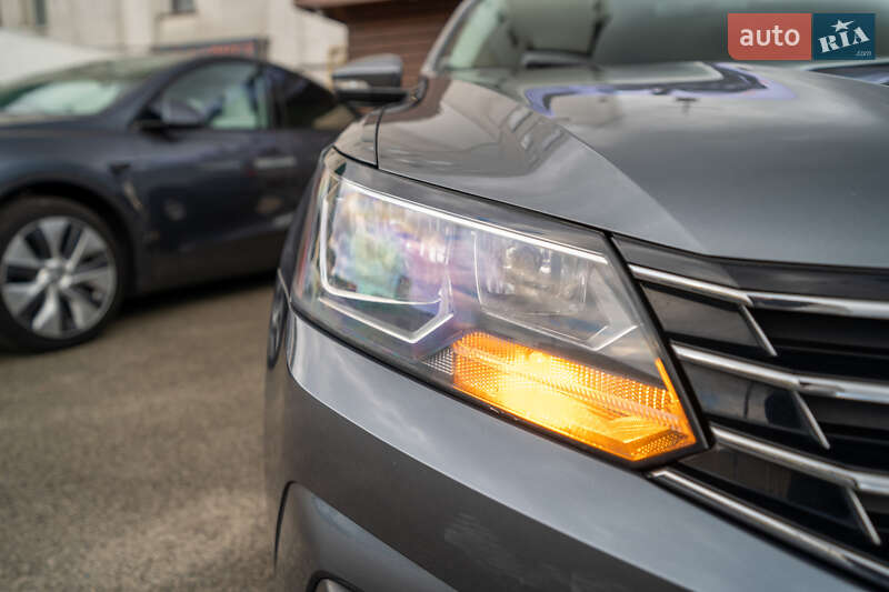 Седан Volkswagen Passat 2016 в Києві