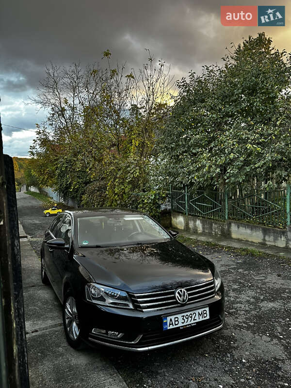 Седан Volkswagen Passat 2014 в Хмельницком