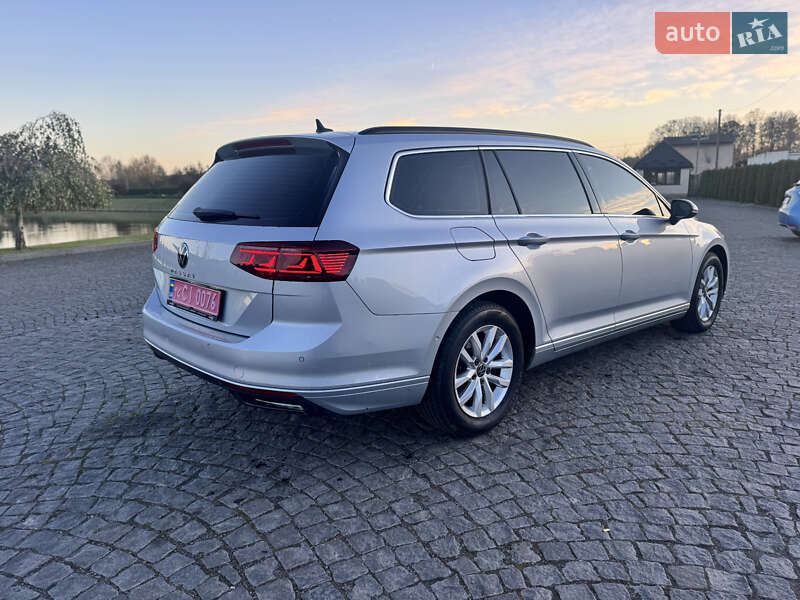 Універсал Volkswagen Passat 2021 в Києві