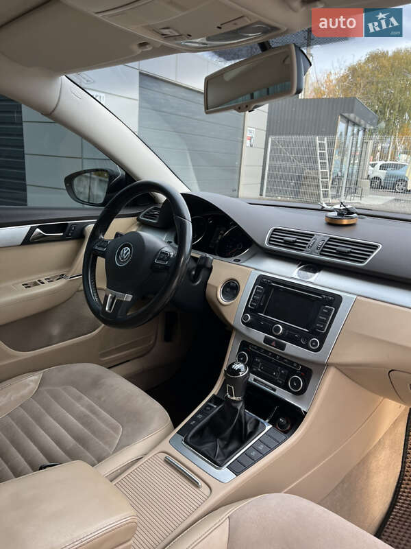 Седан Volkswagen Passat 2011 в Білій Церкві