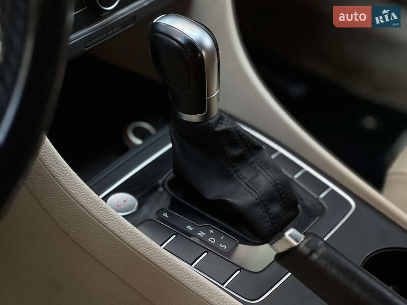 Седан Volkswagen Passat 2015 в Кропивницькому