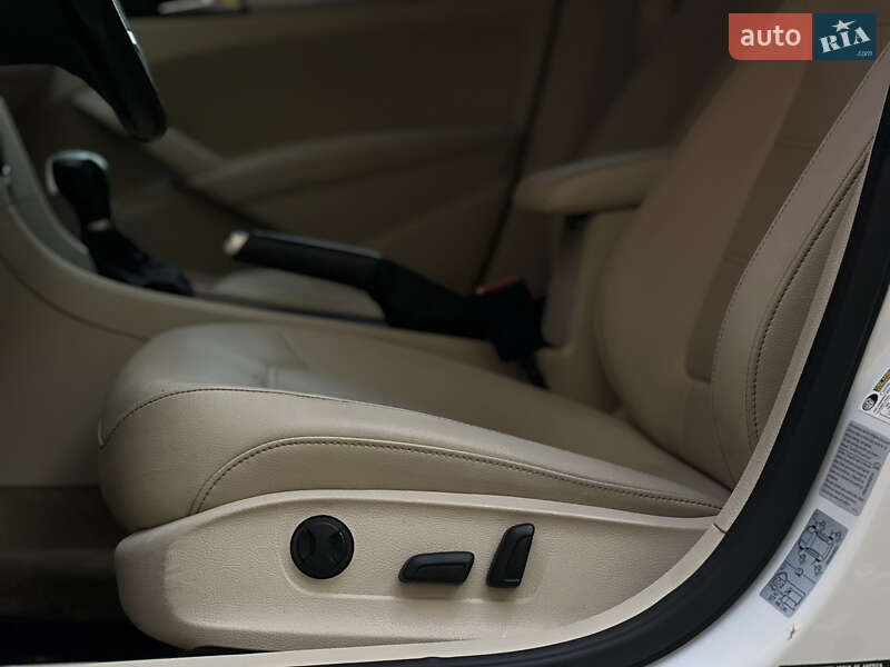 Седан Volkswagen Passat 2015 в Кропивницькому