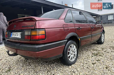 Седан Volkswagen Passat 1992 в Кременці