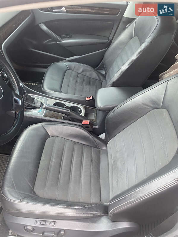 Седан Volkswagen Passat 2013 в Виннице