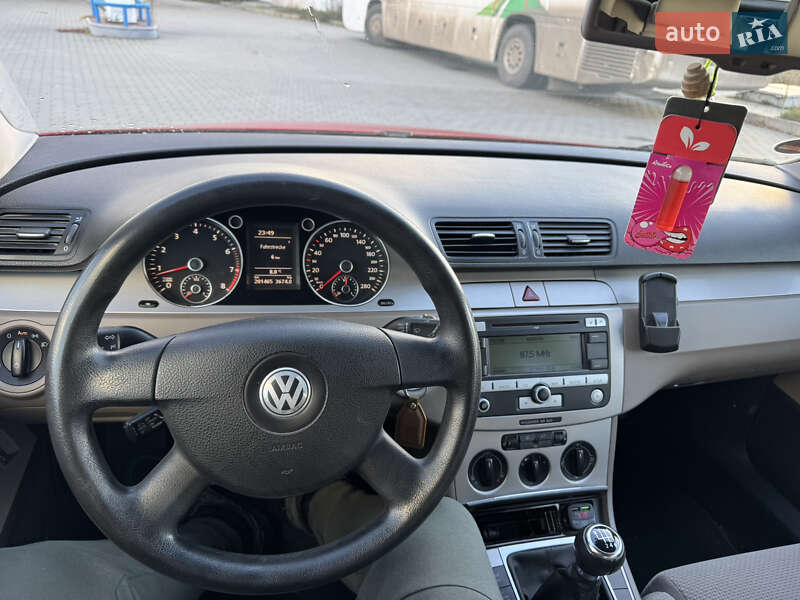 Універсал Volkswagen Passat 2009 в Тульчині