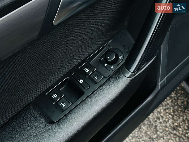 Универсал Volkswagen Passat 2013 в Харькове