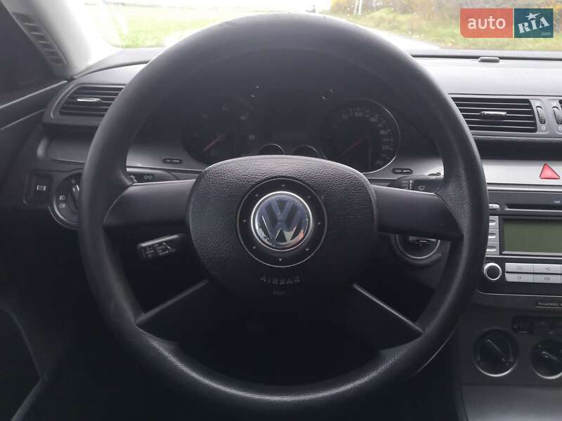 Універсал Volkswagen Passat 2007 в Здолбуніві