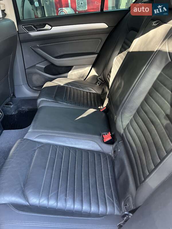Седан Volkswagen Passat 2015 в Хмельницком фото 15 Седан Volkswagen Passat 2015 в Хмельницком