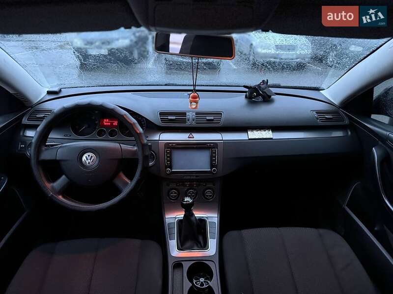 Седан Volkswagen Passat 2009 в Запорожье