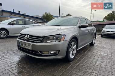 Седан Volkswagen Passat 2013 в Одесі
