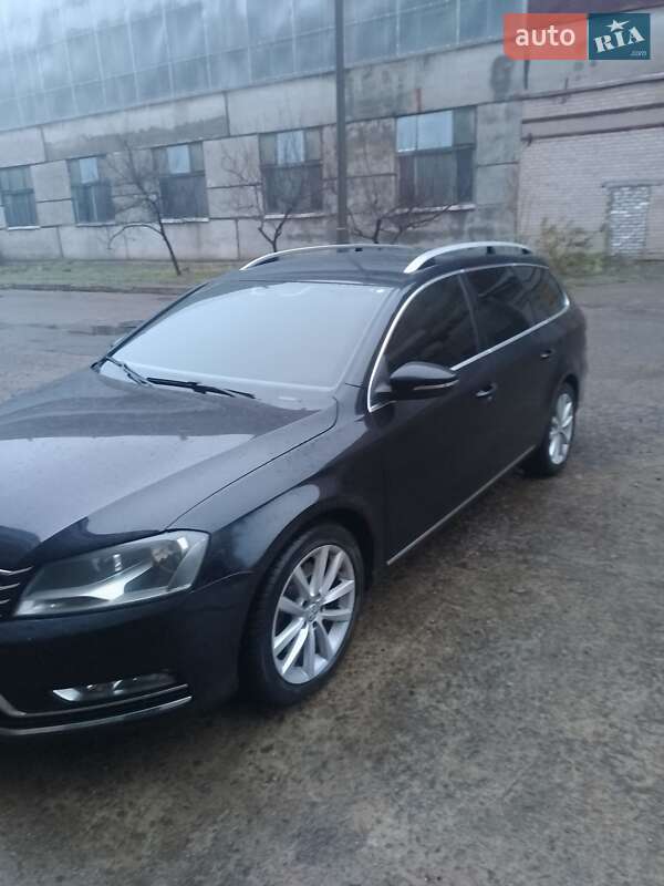 Универсал Volkswagen Passat 2013 в Кривом Роге фото Универсал Volkswagen Passat 2013 в Кривом Роге