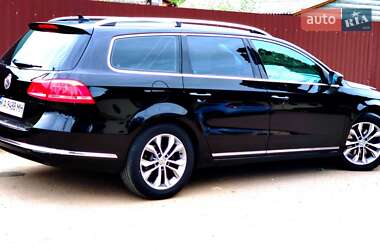 Универсал Volkswagen Passat 2013 в Киеве