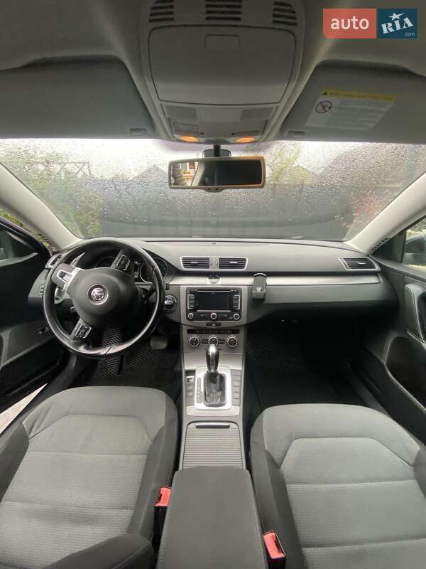 Универсал Volkswagen Passat 2012 в Маневичах