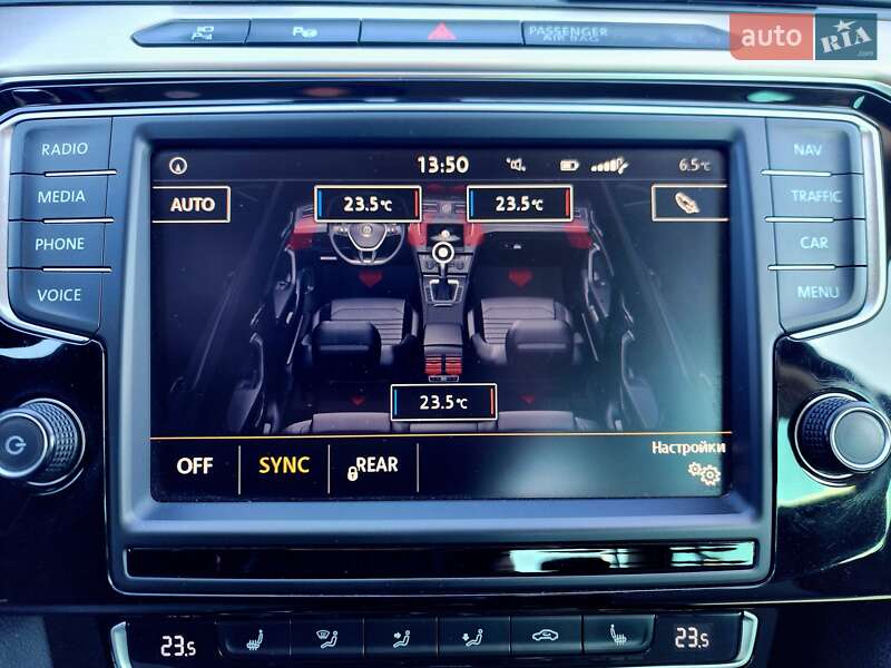 Седан Volkswagen Passat 2015 в Черновцах