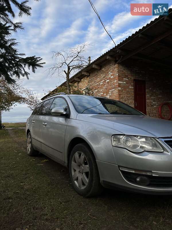 Универсал Volkswagen Passat 2005 в Луцке