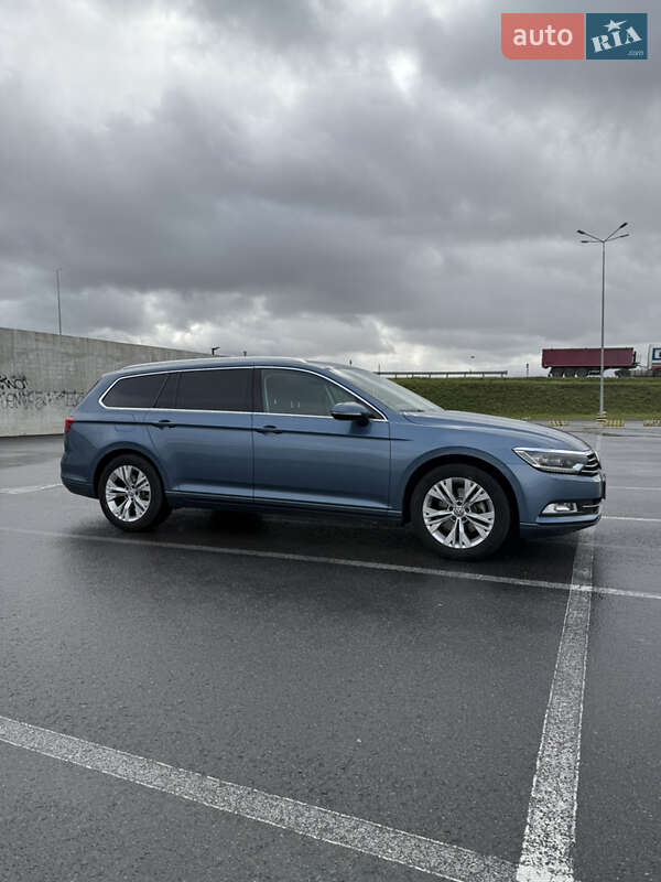 Универсал Volkswagen Passat 2017 в Львове фото 11 Универсал Volkswagen Passat 2017 в Львове