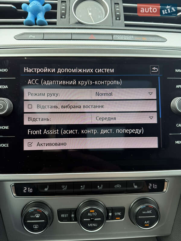 Универсал Volkswagen Passat 2017 в Львове фото 50 Универсал Volkswagen Passat 2017 в Львове