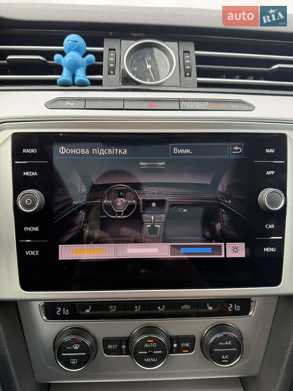 Универсал Volkswagen Passat 2017 в Львове фото 53 Универсал Volkswagen Passat 2017 в Львове