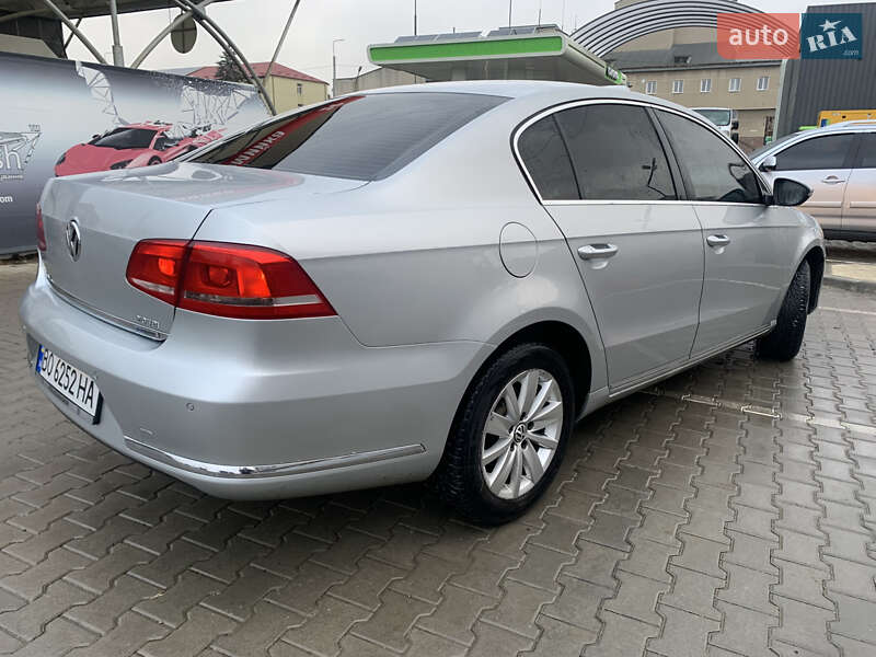 Седан Volkswagen Passat 2011 в Монастириській