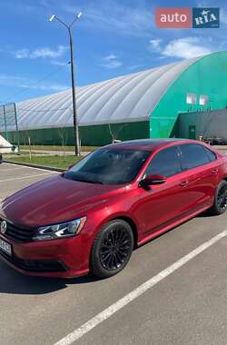 Седан Volkswagen Passat 2016 в Киеве