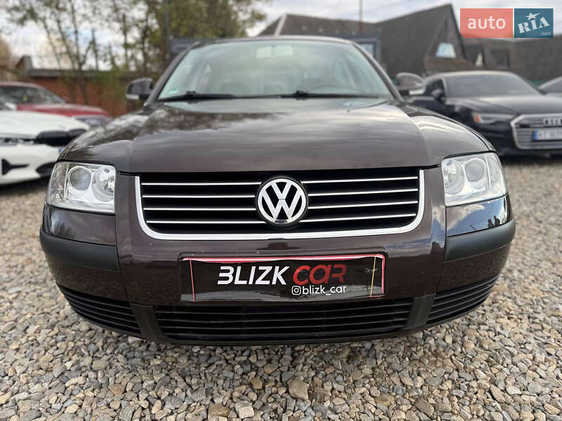 Седан Volkswagen Passat 2004 в Коломые