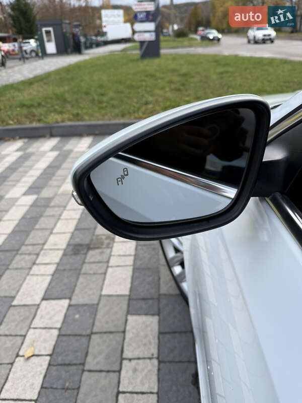 Седан Volkswagen Passat 2017 в Львові