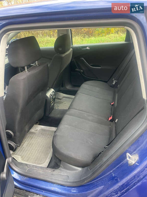 Универсал Volkswagen Passat 2006 в Киеве