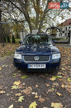 Универсал Volkswagen Passat 2002 в Стрые
