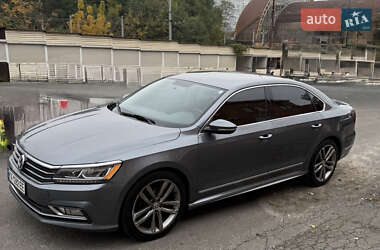 Седан Volkswagen Passat 2016 в Киеве Седан Volkswagen Passat 2016 в Киеве