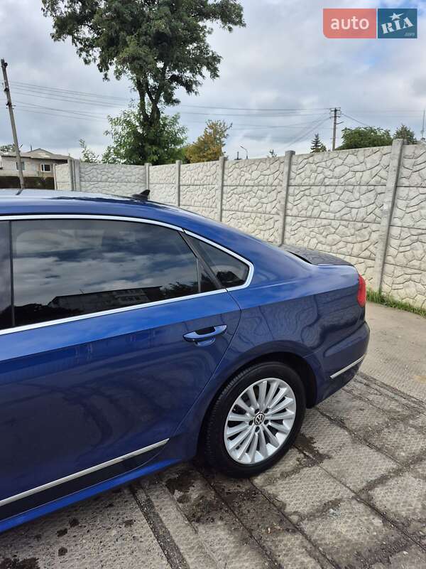 Седан Volkswagen Passat 2016 в Александрие