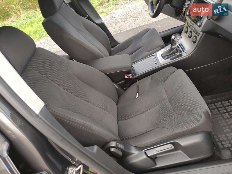 Универсал Volkswagen Passat 2006 в Хмельницком