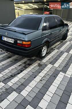 Седан Volkswagen Passat 1988 в Городке Седан Volkswagen Passat 1988 в Городке