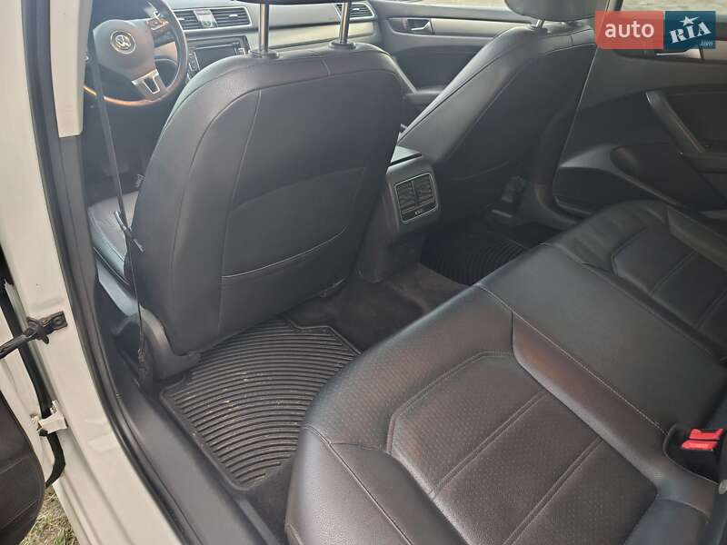 Седан Volkswagen Passat 2013 в Каменском