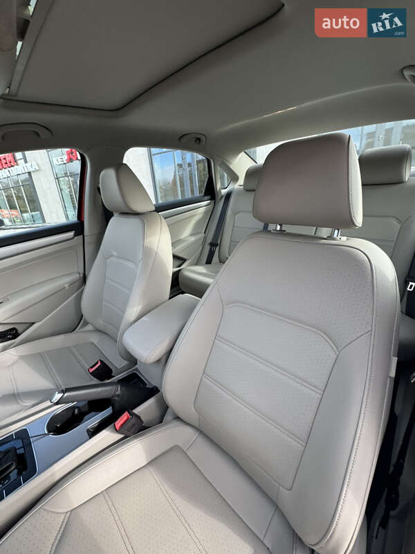 Седан Volkswagen Passat 2021 в Тернополе фото 24 Седан Volkswagen Passat 2021 в Тернополе