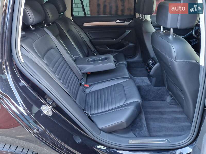 Универсал Volkswagen Passat 2016 в Киеве фото 51 Универсал Volkswagen Passat 2016 в Киеве