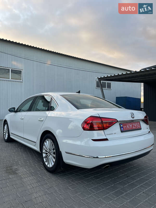 Седан Volkswagen Passat 2016 в Киеве